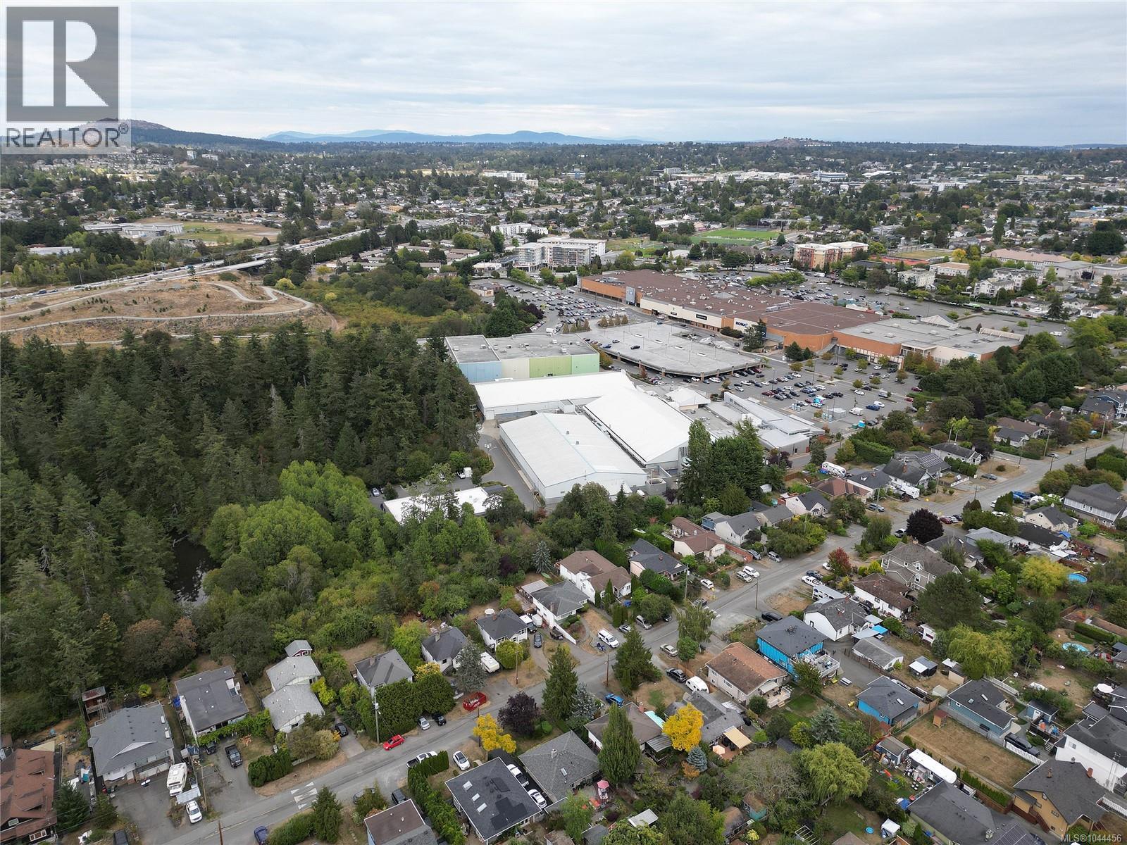 482 Ker Ave - 16