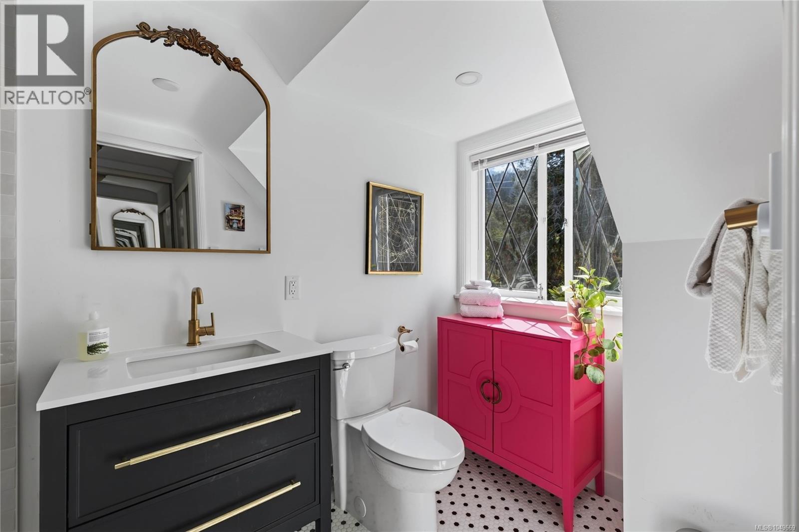 150 Drake Rd - 33