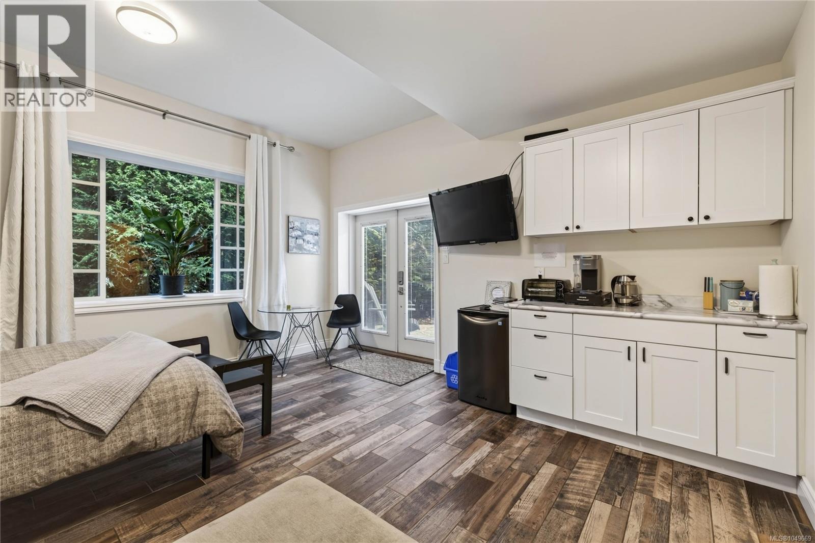 150 Drake Rd - Image 39