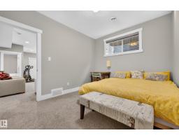 8922 77 Av Nw, Edmonton, AB T6C0L9 Photo 40