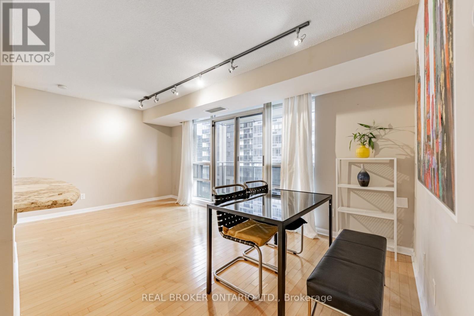 2011 - 153 BEECROFT ROAD, Toronto (Lansing-Westgate) — photo 3