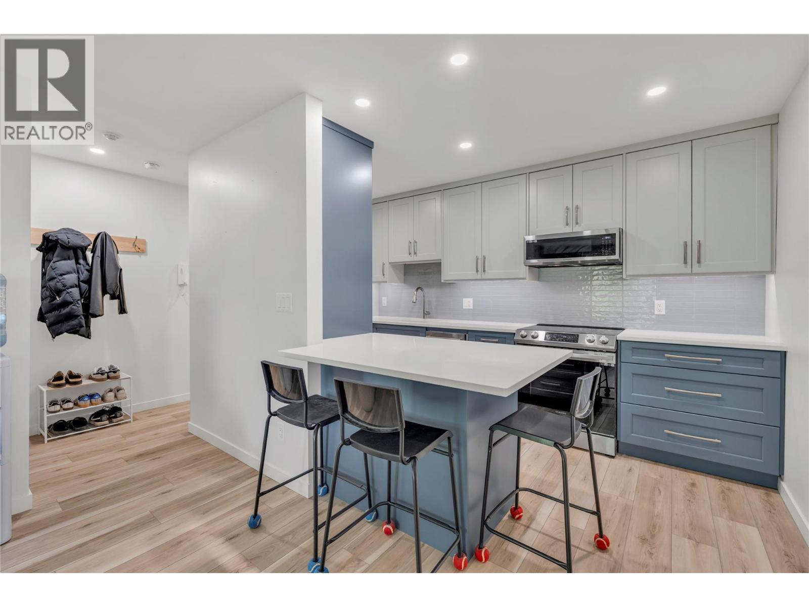 922 DYNES Avenue Unit# 309, Penticton
