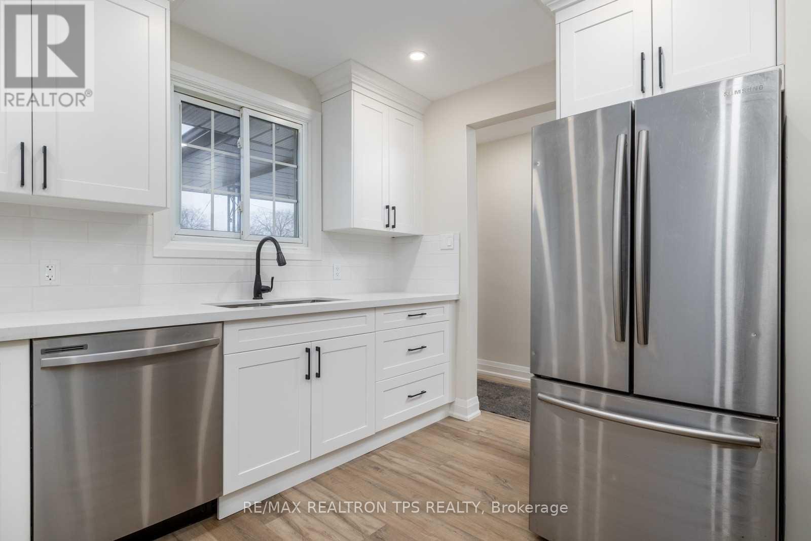 634 ATHOL STREET E, Oshawa (Donevan) — photo 3