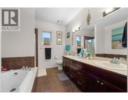 3295 Clement Road, Lake Country, BC V4V2M5 Photo 20