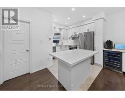 233 Vivant Street, Newmarket, ON L3X0K9 Photo 13