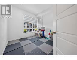 233 Vivant Street, Newmarket, ON L3X0K9 Photo 15