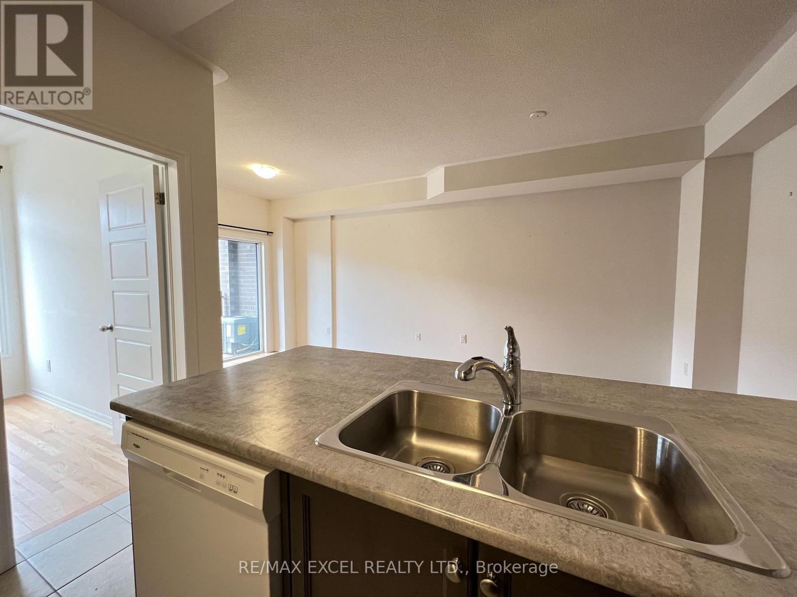 251 VIVANT STREET, Newmarket (Woodland Hill) — photo 12