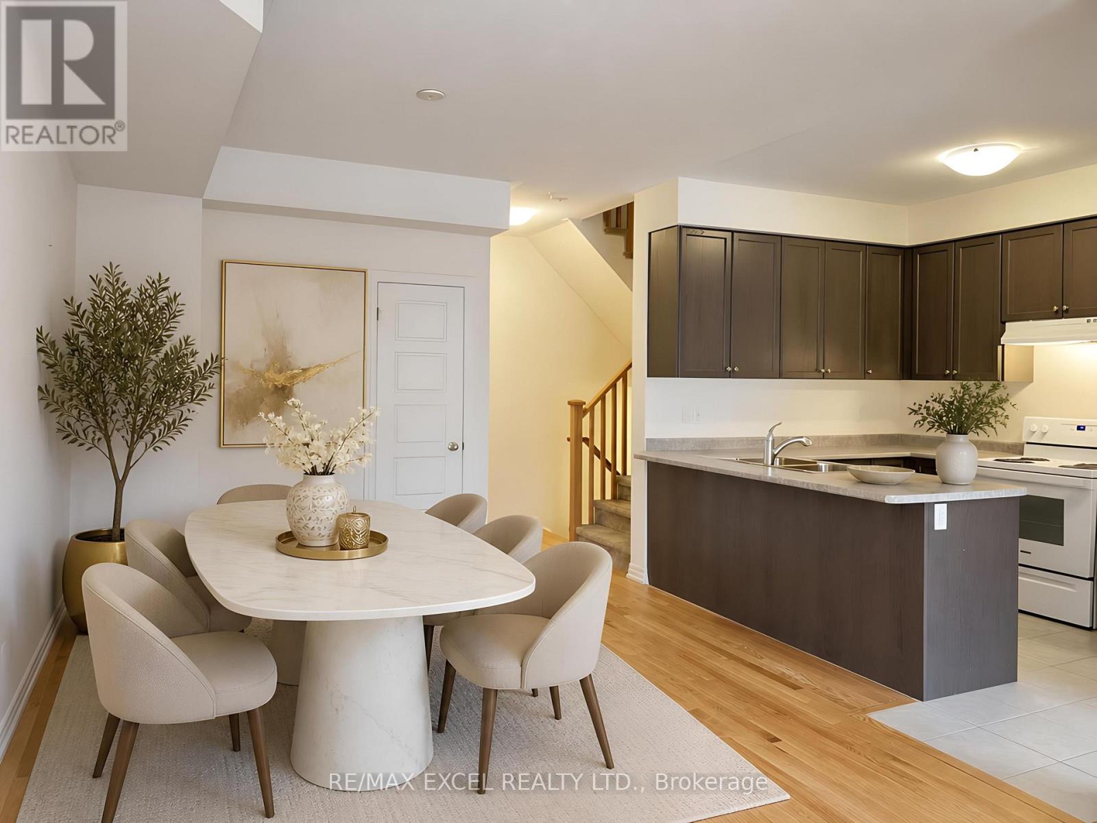 251 VIVANT STREET, Newmarket (Woodland Hill) — photo 5