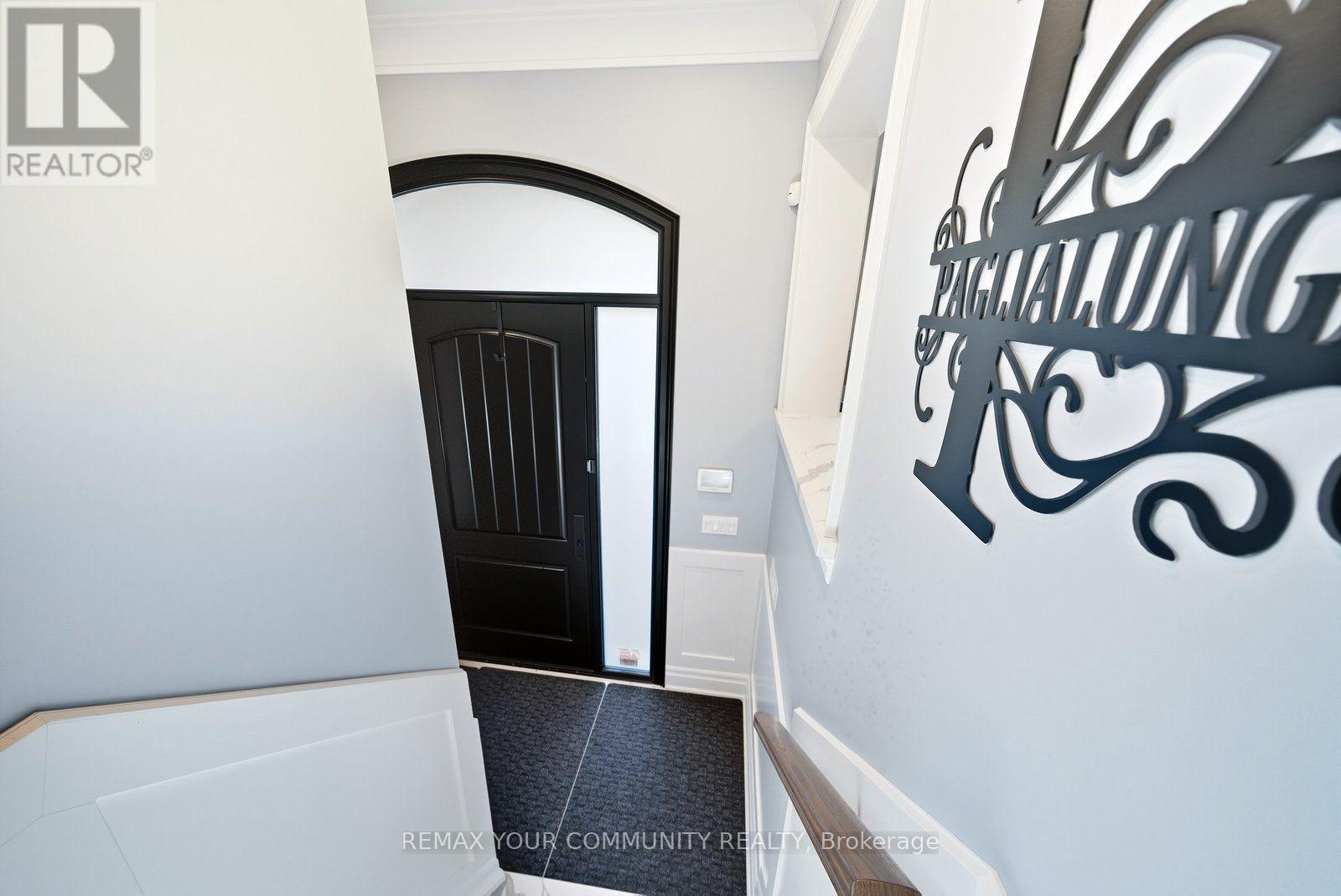 47 HALL STREET, Richmond Hill (Mill Pond) — photo 4