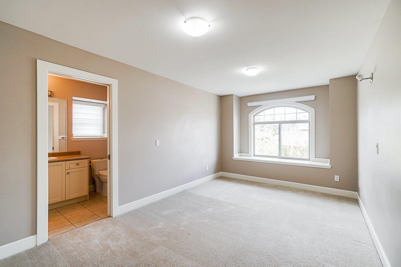 Photo of 9238 164 STREET 13