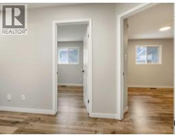 204 Mt Rundle Road W - photo 17