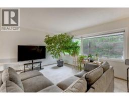 386 Brae Glen Crescent SW - photo 3