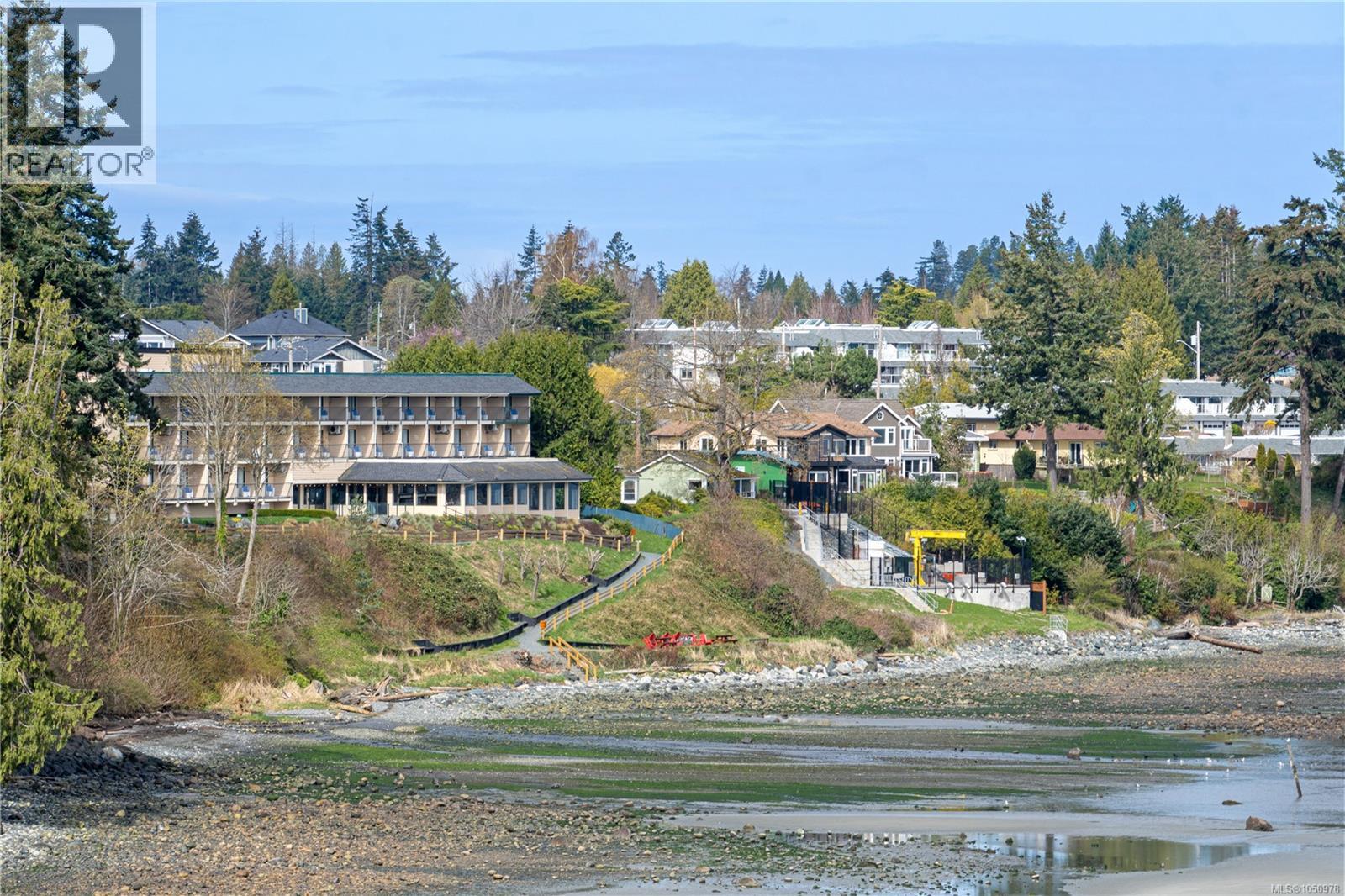 #607 194 Beachside Dr - 23