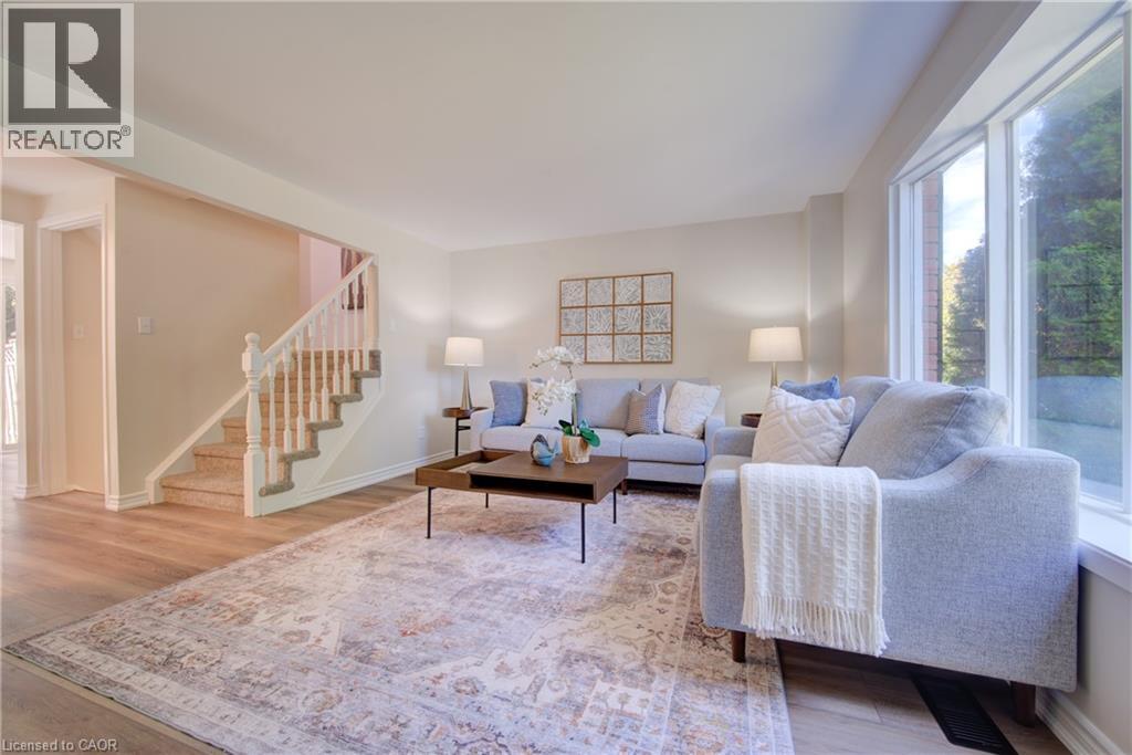 39 CONNELLY Drive, Kitchener — photo 6