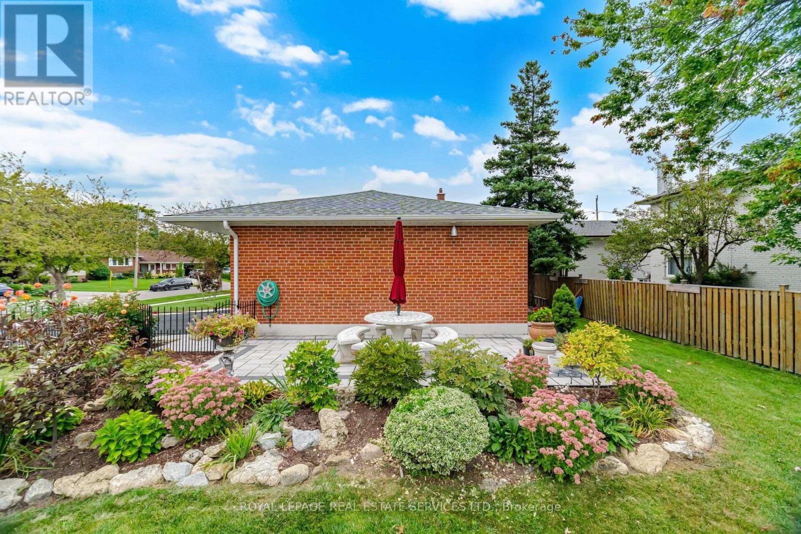726 NETHERTON CRESCENT - 40