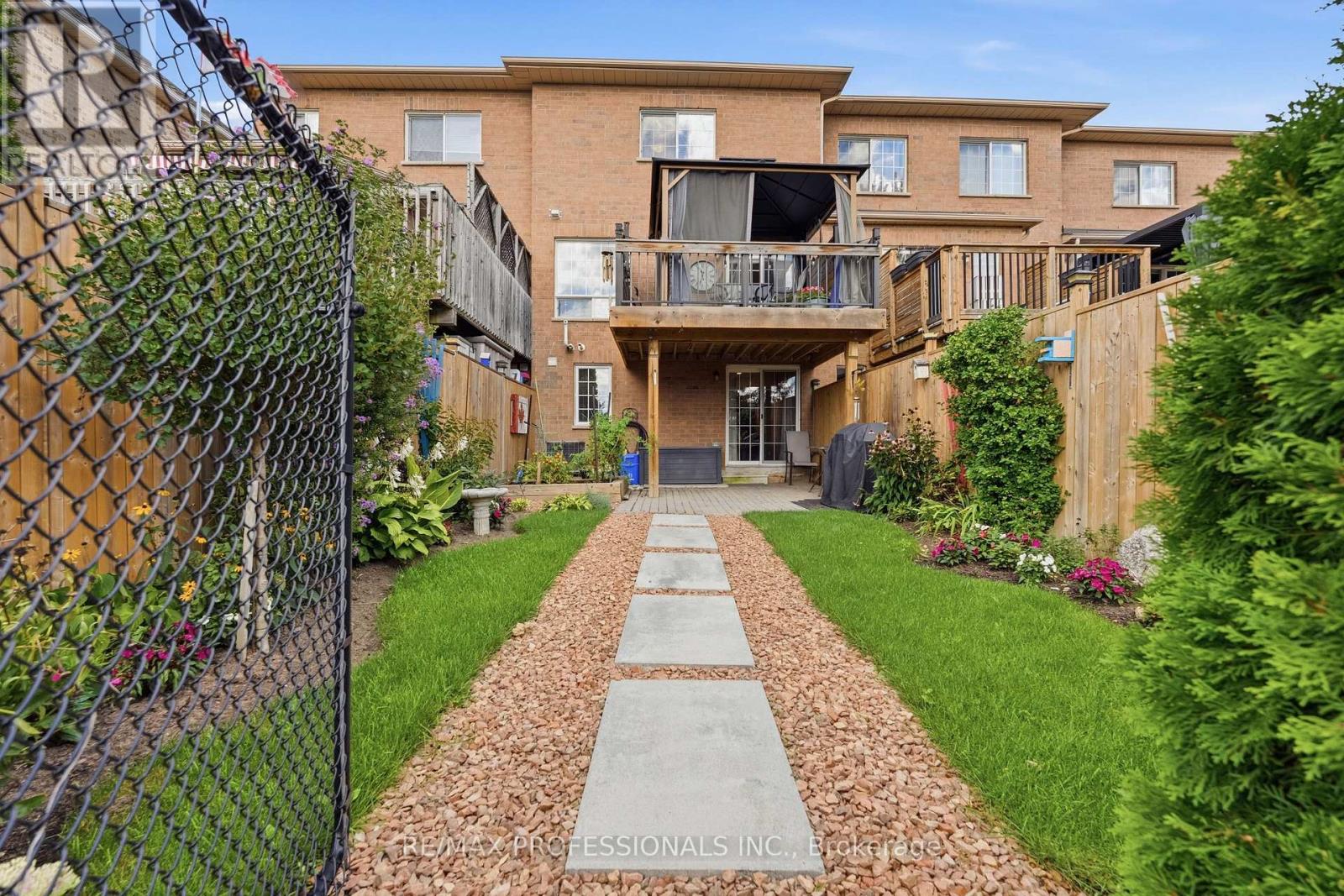 40 DOMINION GARDENS DRIVE - Image 44