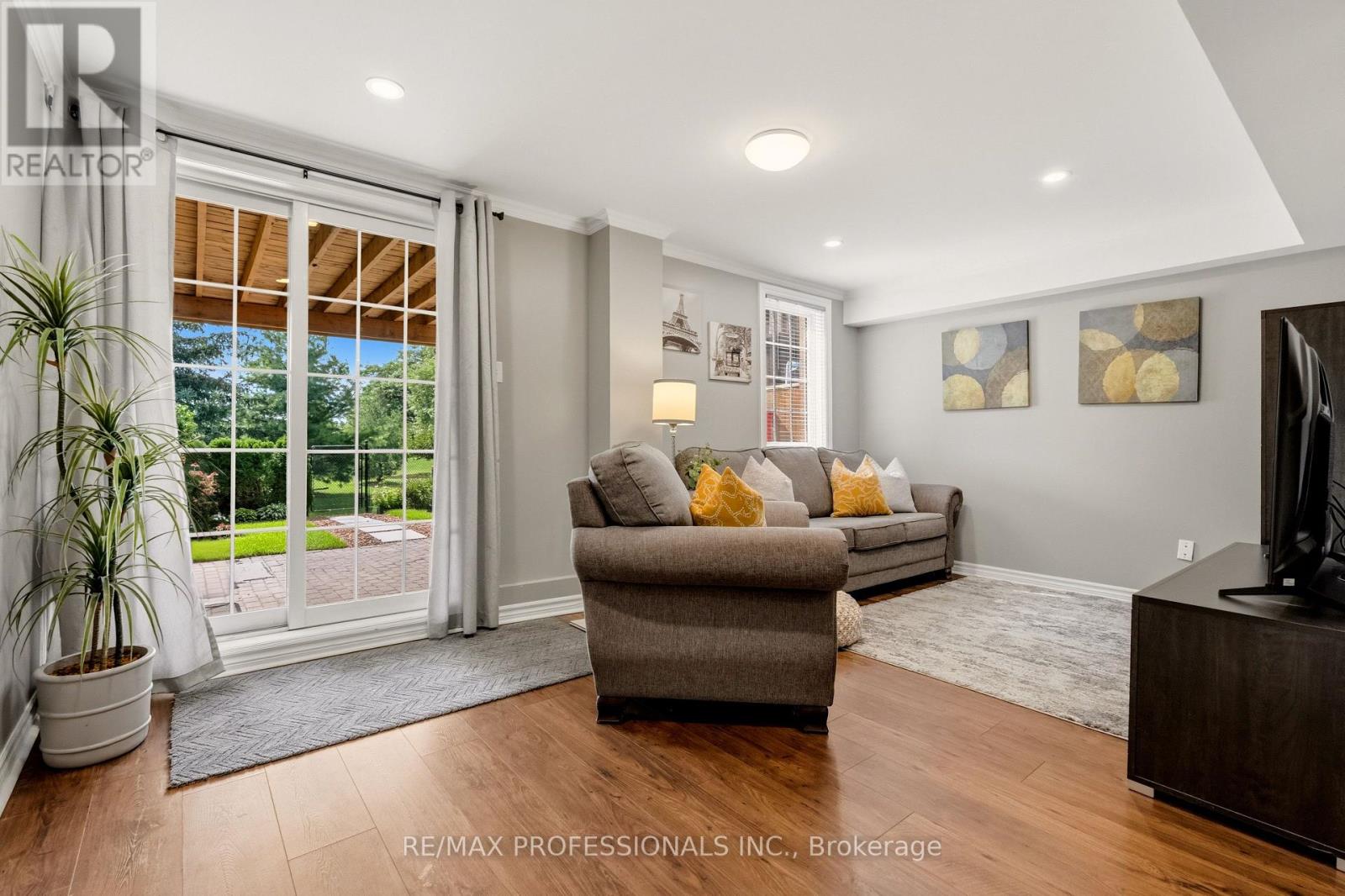 40 DOMINION GARDENS DRIVE - Image 33