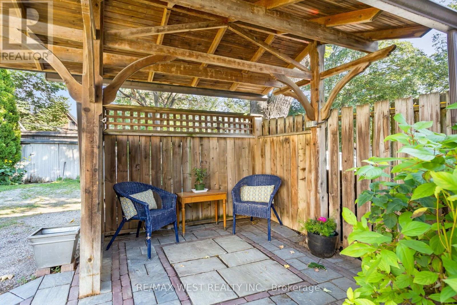 195 DUNN AVENUE - Image 36