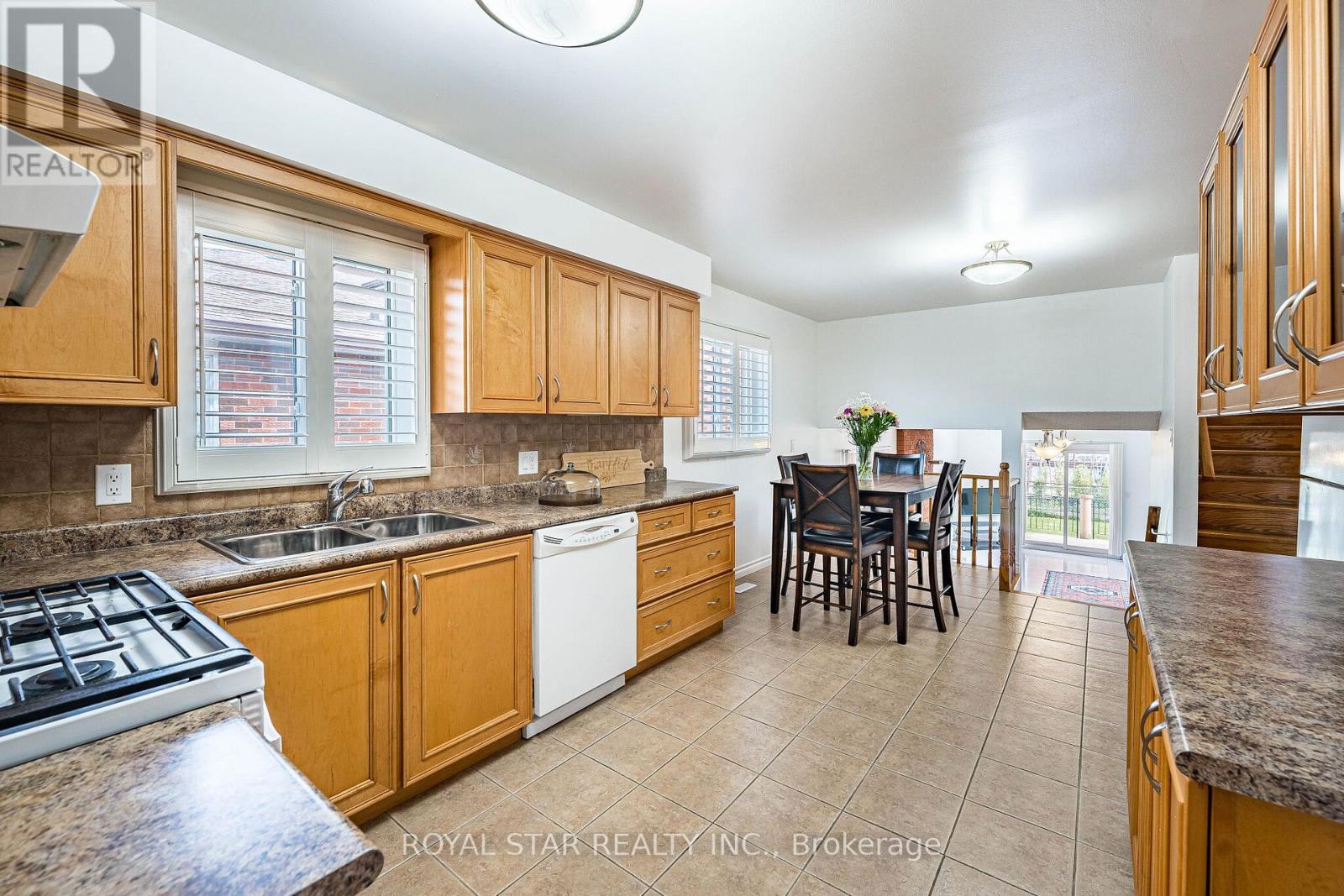 122 SAWMILL ROAD - 17