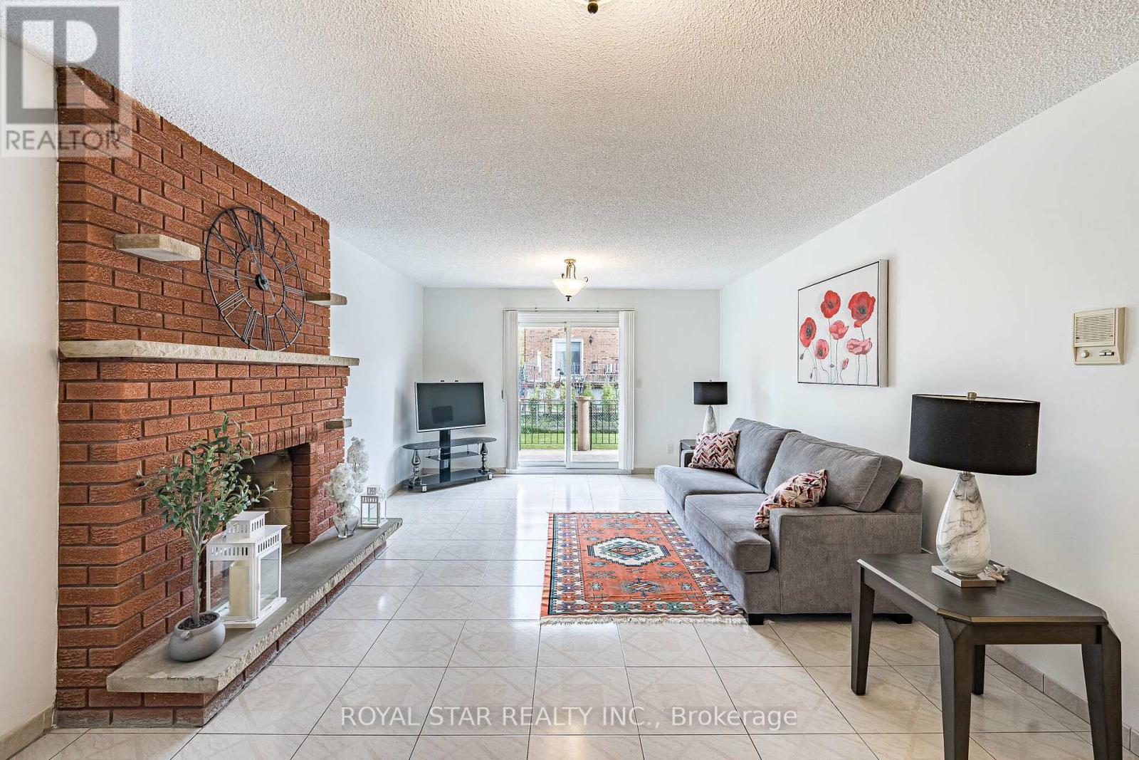 122 SAWMILL ROAD - 20