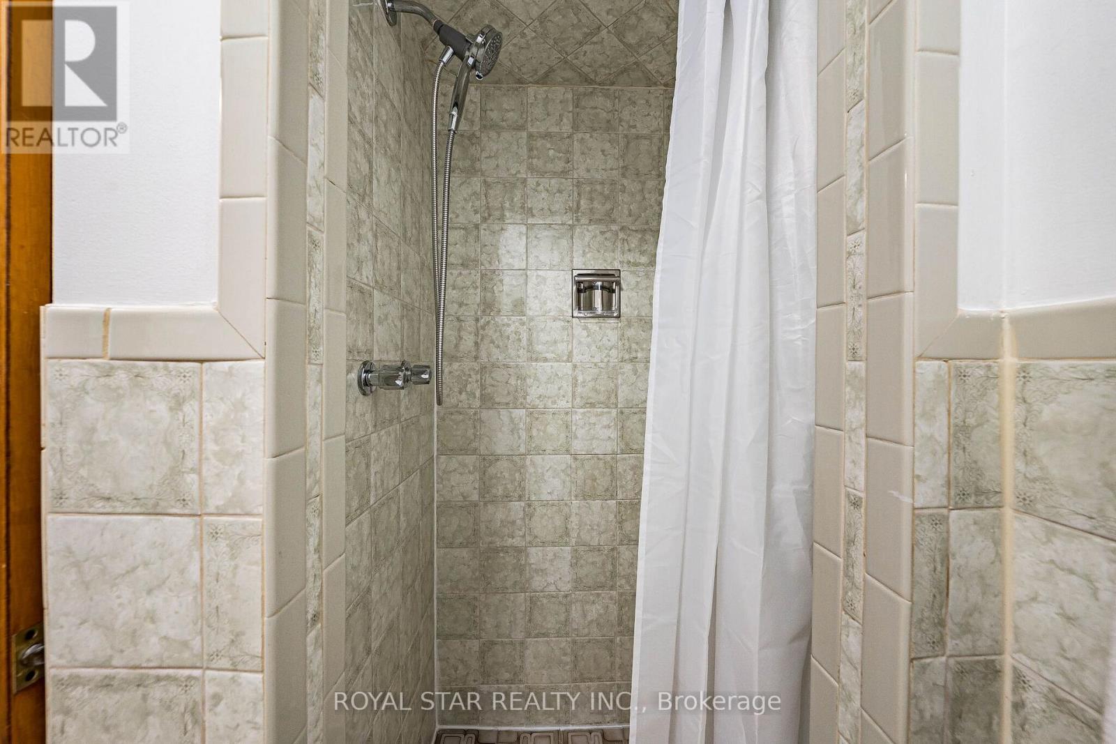 122 SAWMILL ROAD - 28