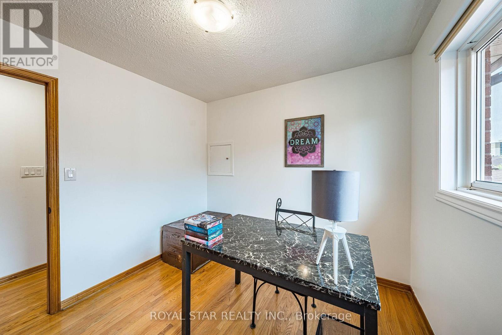 122 SAWMILL ROAD - 33