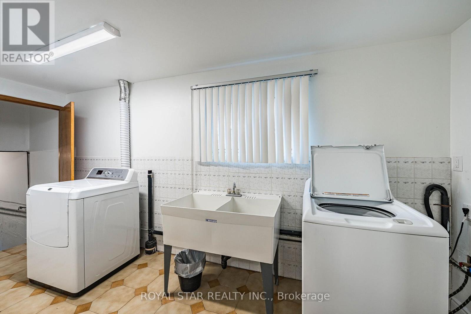 122 SAWMILL ROAD - Image 36