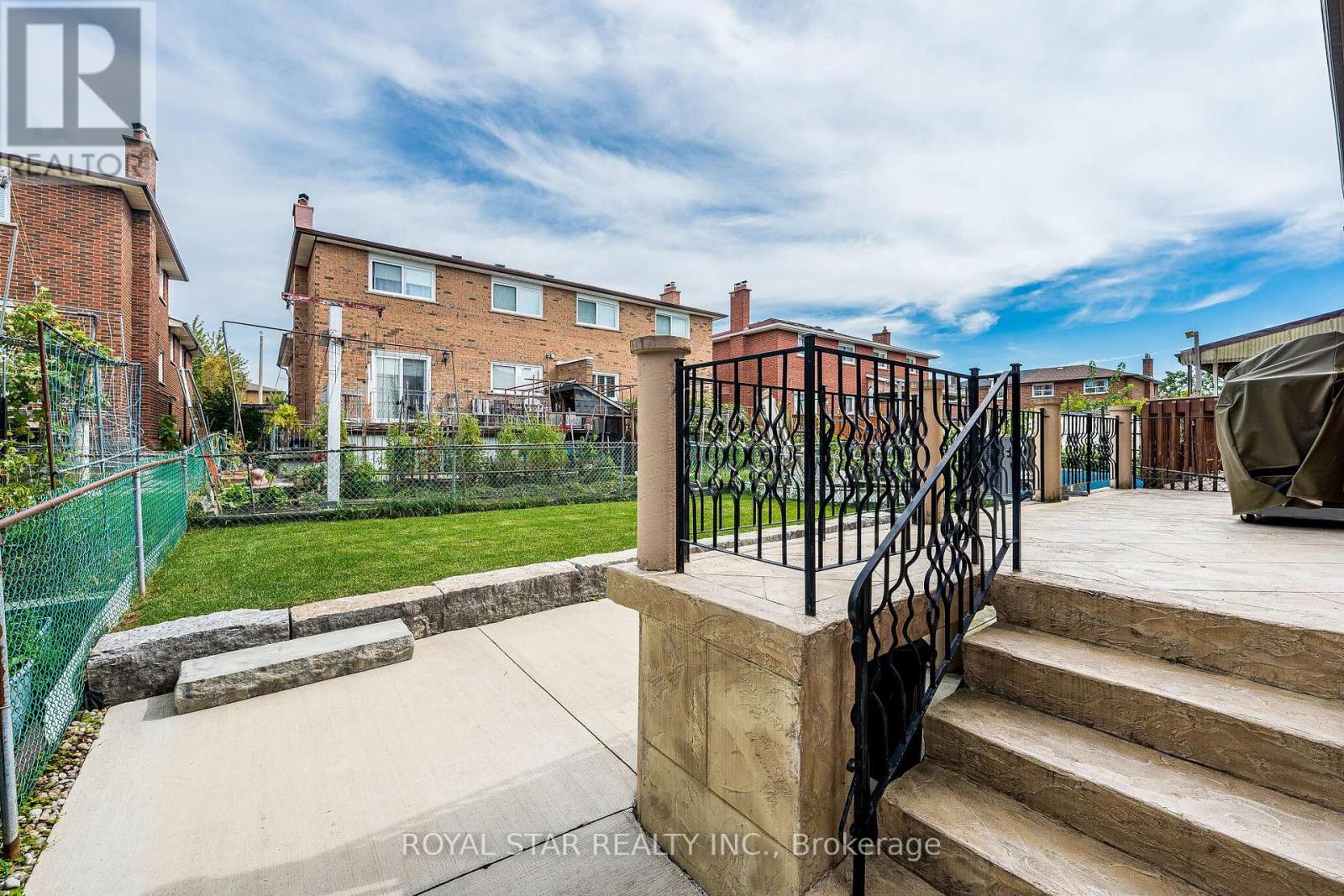 122 SAWMILL ROAD - 44
