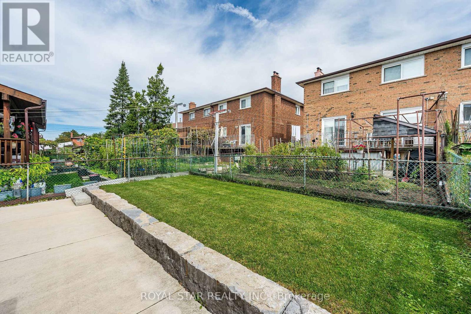122 SAWMILL ROAD - 49