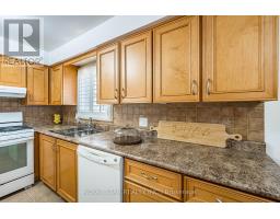 122 Sawmill Road, Toronto, ON M3L2K4 Photo 18