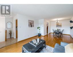 122 Sawmill Road, Toronto, ON M3L2K4 Photo 9