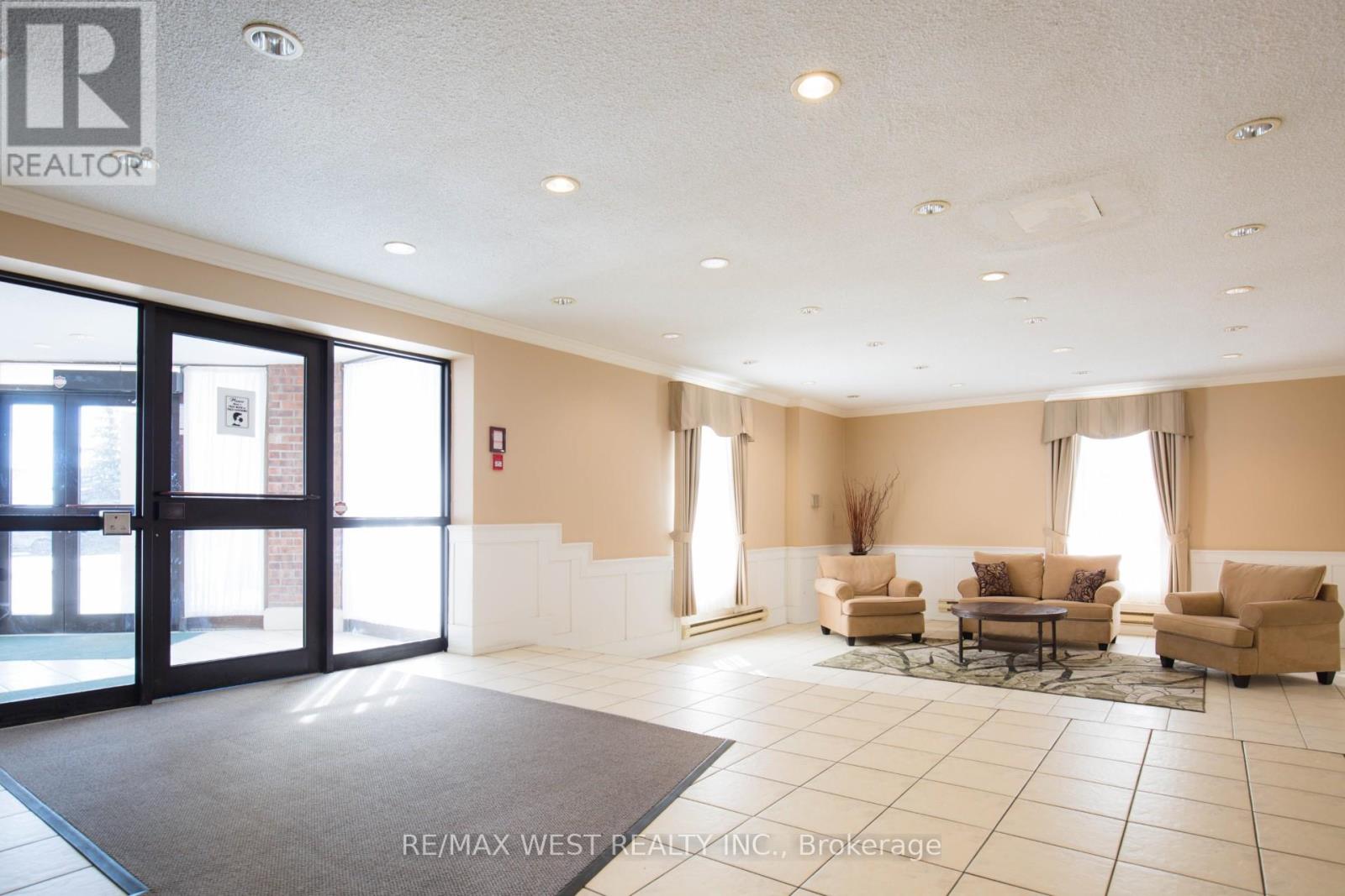 #1503 3025 QUEEN FREDERICA DRIVE - 2