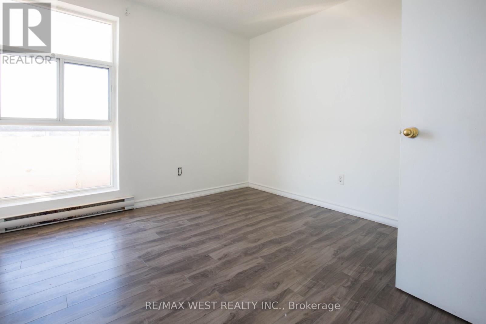 1503 - 3025 QUEEN FREDERICA DRIVE, Mississauga (Applewood) — photo 8