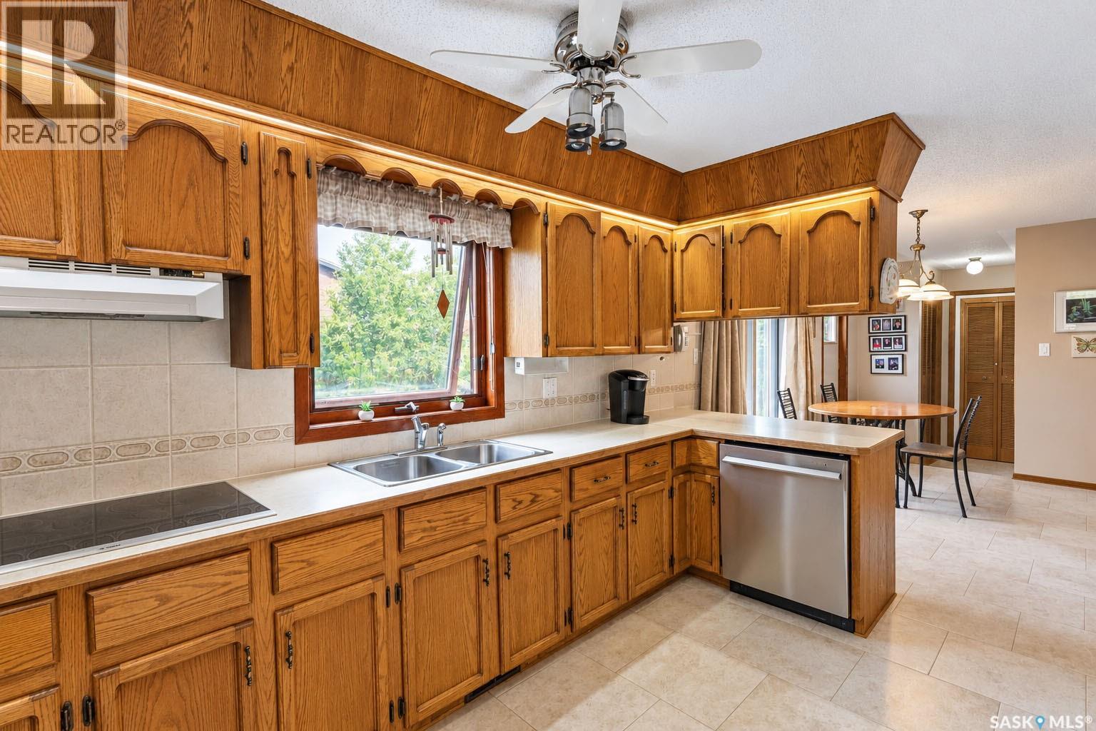 830 Chester PLACE - 13