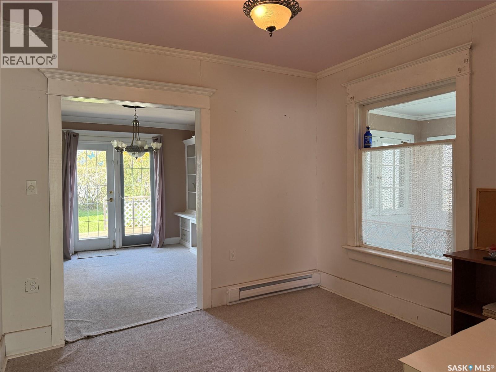 7 1st AVENUE - Image 38
