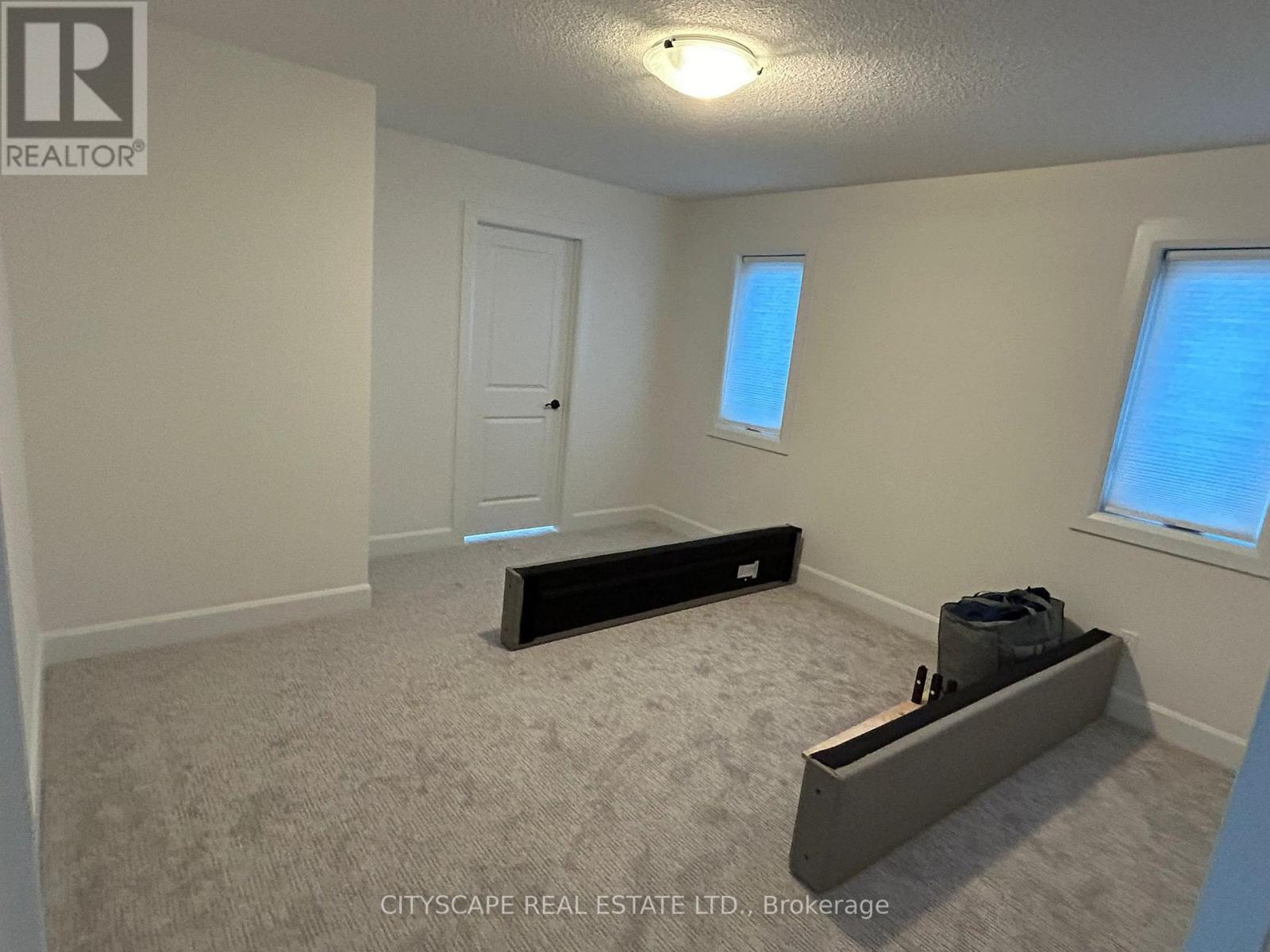3821 AYRSHIRE AVENUE, London South (South V) — photo 12
