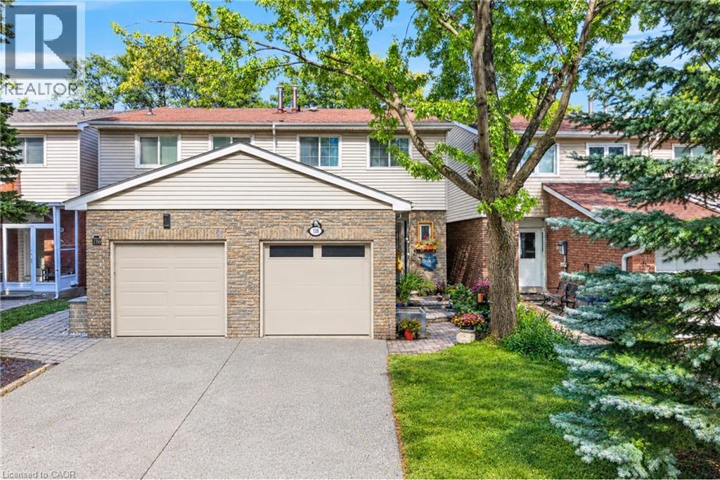 118 TAMARACK Drive, Thornhill — photo 2