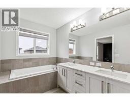 1020 Chinook Gate Heath Sw, Airdrie, AB T4B5C9 Photo 28