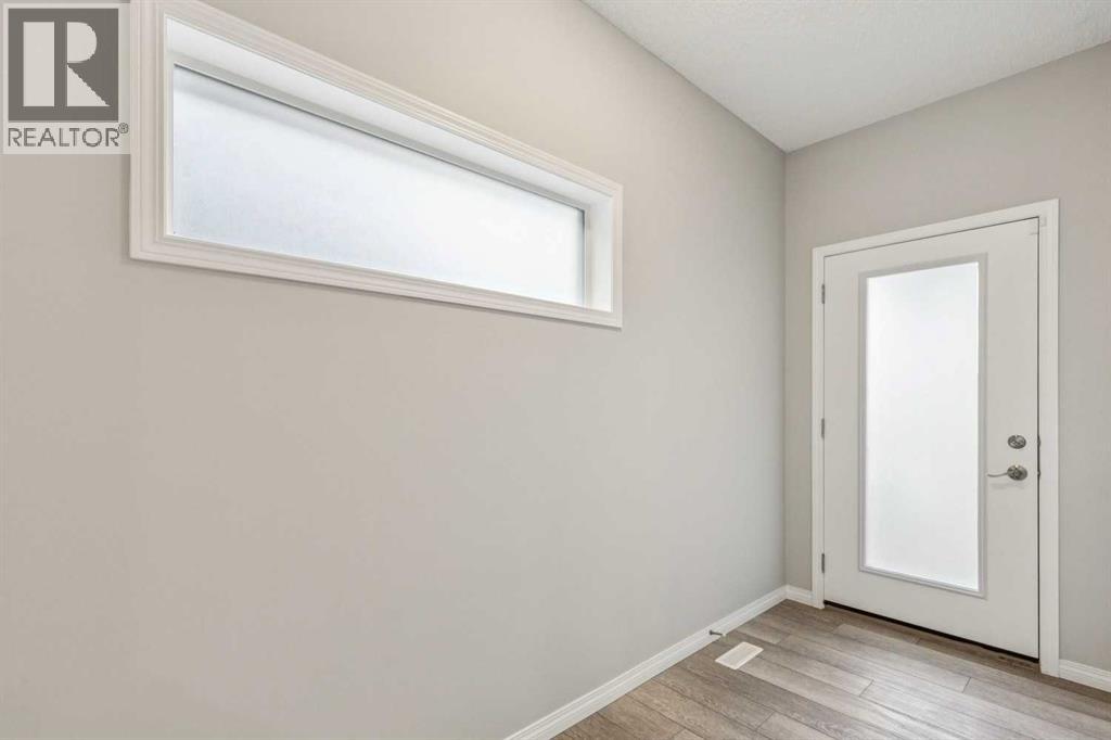 1020 Chinook Gate Heath SW, Airdrie, Alberta, T4B5C9 — thumbnail 3