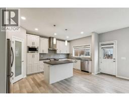 Bedroom - 1020 Chinook Gate Heath Sw, Airdrie, AB T4B5C9 Photo 9