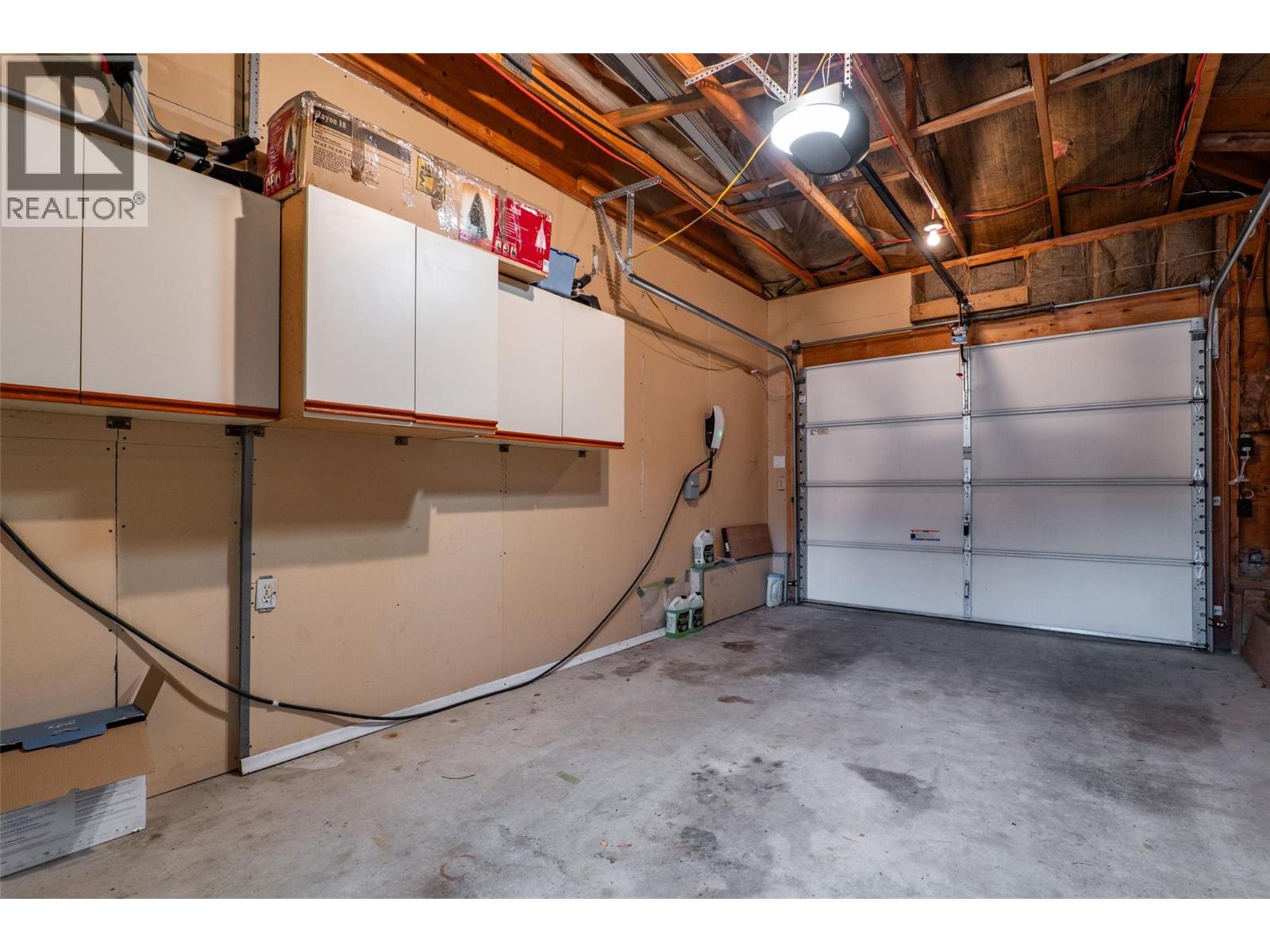 384 Arrowstone Drive - 39