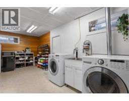 384 Arrowstone Drive, Kamloops, BC V2C1R1 Photo 26