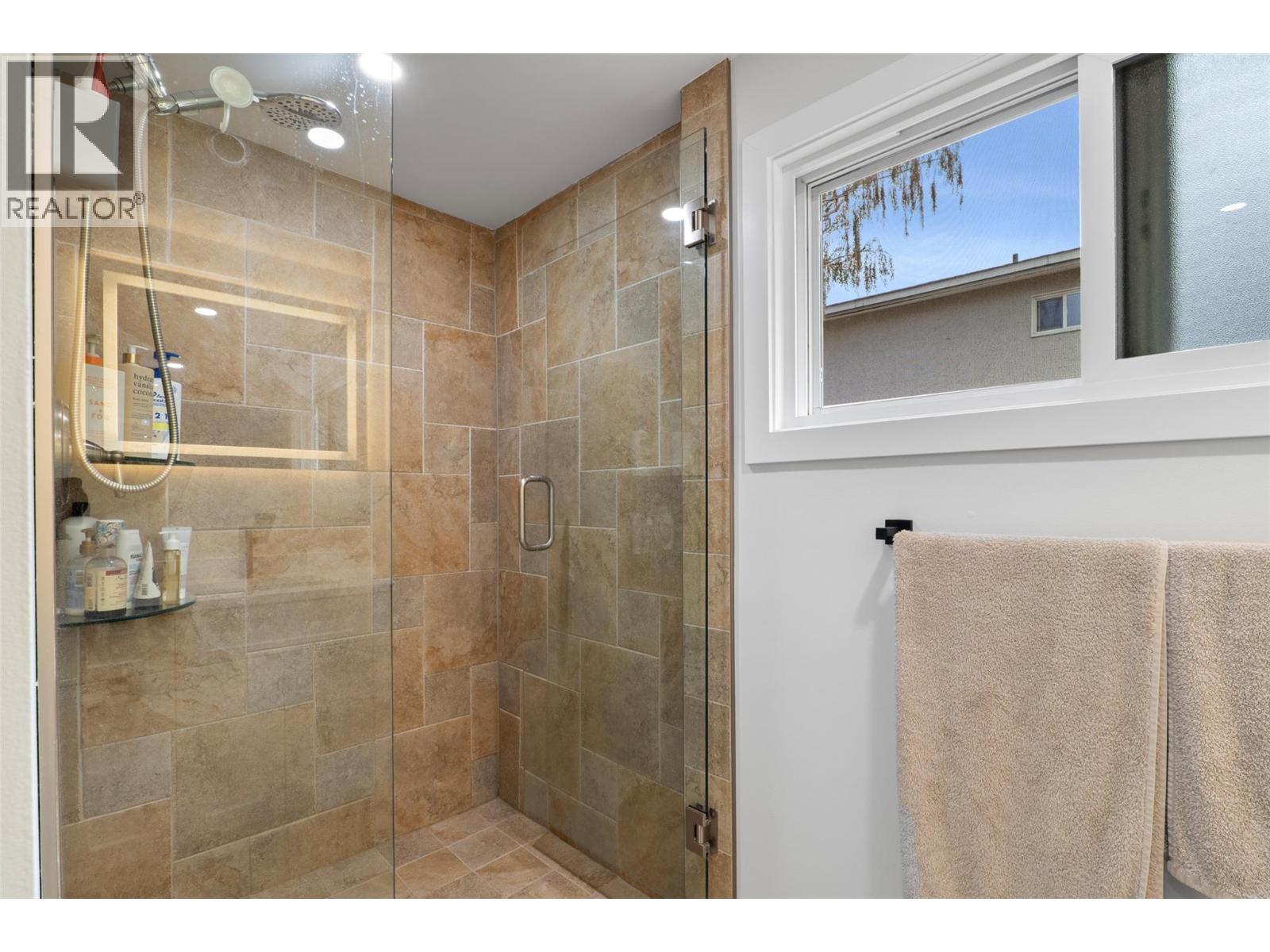 384 Arrowstone Drive - 16