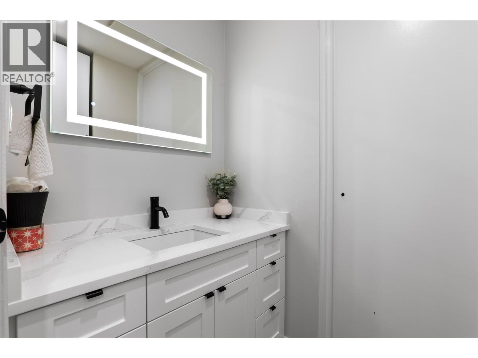 384 Arrowstone Drive - Image 12