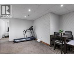 384 Arrowstone Drive, Kamloops, BC V2C1R1 Photo 22