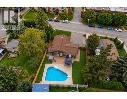 384 Arrowstone Drive, Kamloops, BC V2C1R1 Photo 40