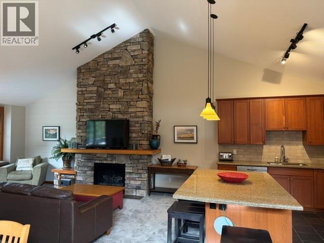 #106A 45 RIVERMOUNT Place - 2