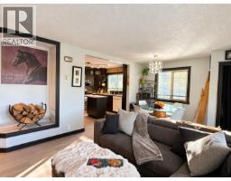 Living room - 7106 Moose Road, Prince George, BC V2N5N8 Photo 8