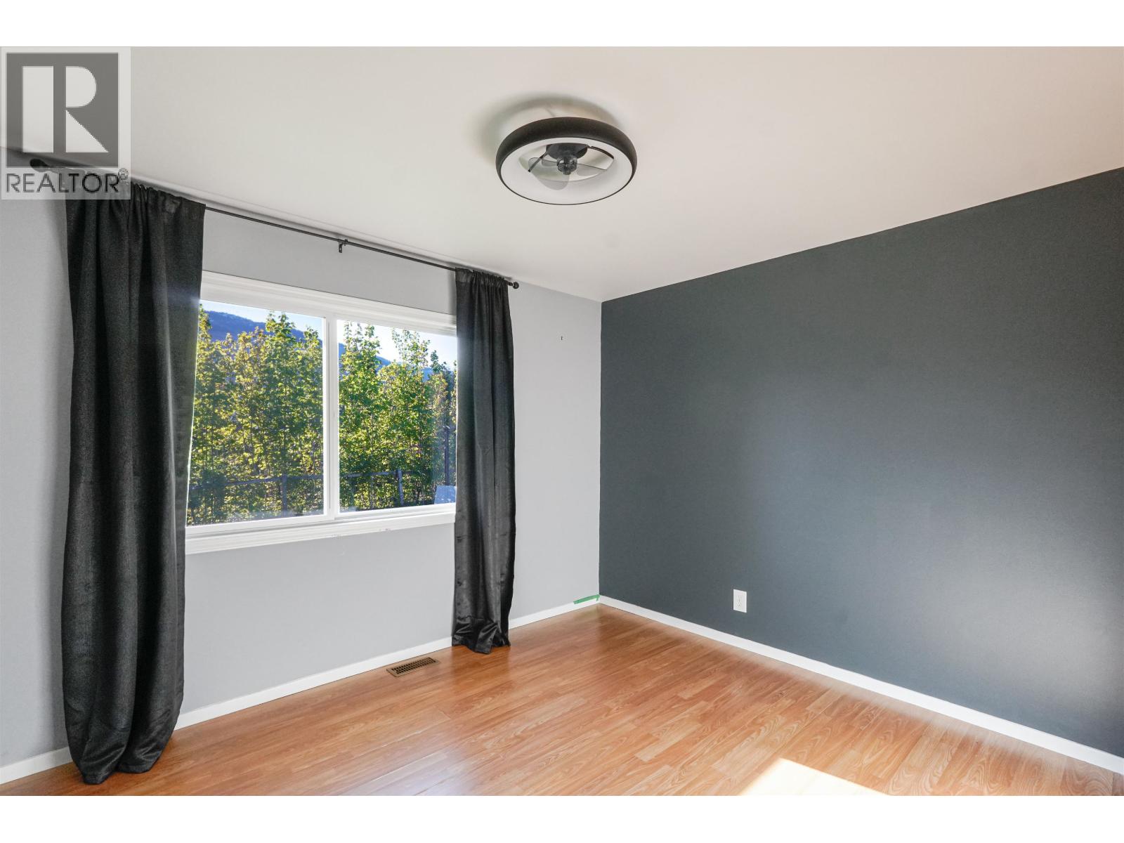 131 KOOTENAY STREET - Image 11