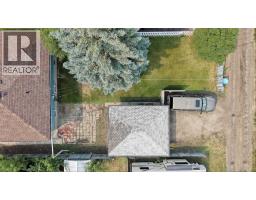 708 55 Avenue SW - photo 19